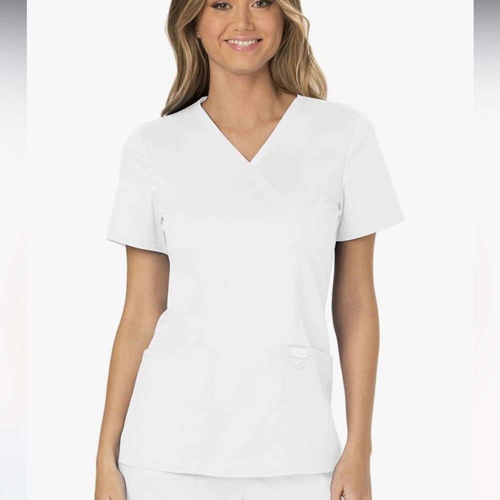 Never been worn Womens Cherokee scrub top